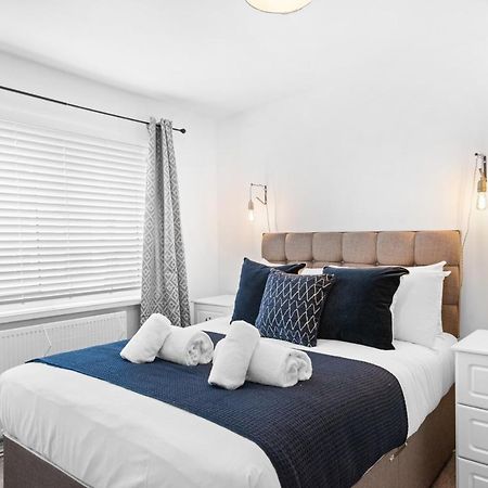 Off Road Parking, Garden, Smart Tv'S In All Rooms! Morriston Екстер'єр фото